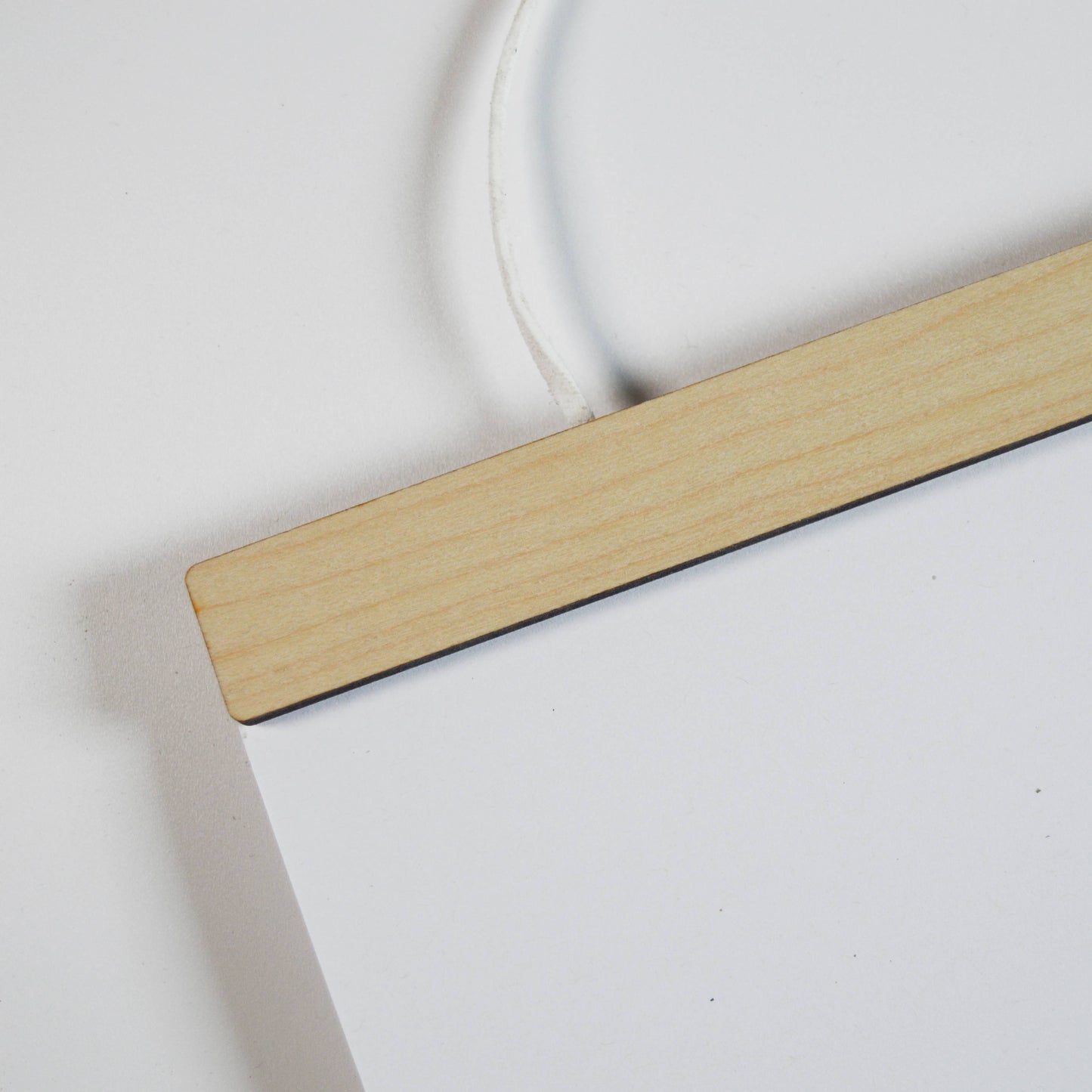 Straight American Maple Magnetic Picture Hanger - A5