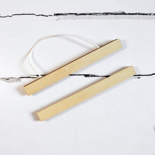 Straight American Maple Magnetic Picture Hanger - A4